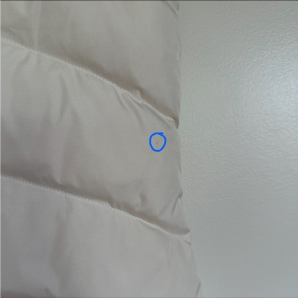 Lands' End Down Puffer Vest Size Medium Petite - Picture 7 of 14